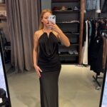 Gold Detaylı Drepeli Siyah Elbise