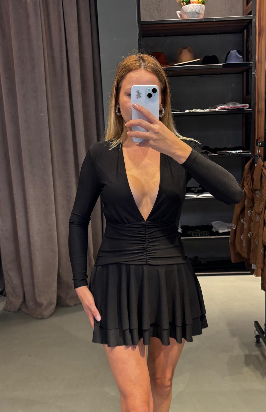 WhatsApp Görsel 2025-12-04 saat 19.09.30_8905a382 Siyah Şortlu Elbise - Görsel 1