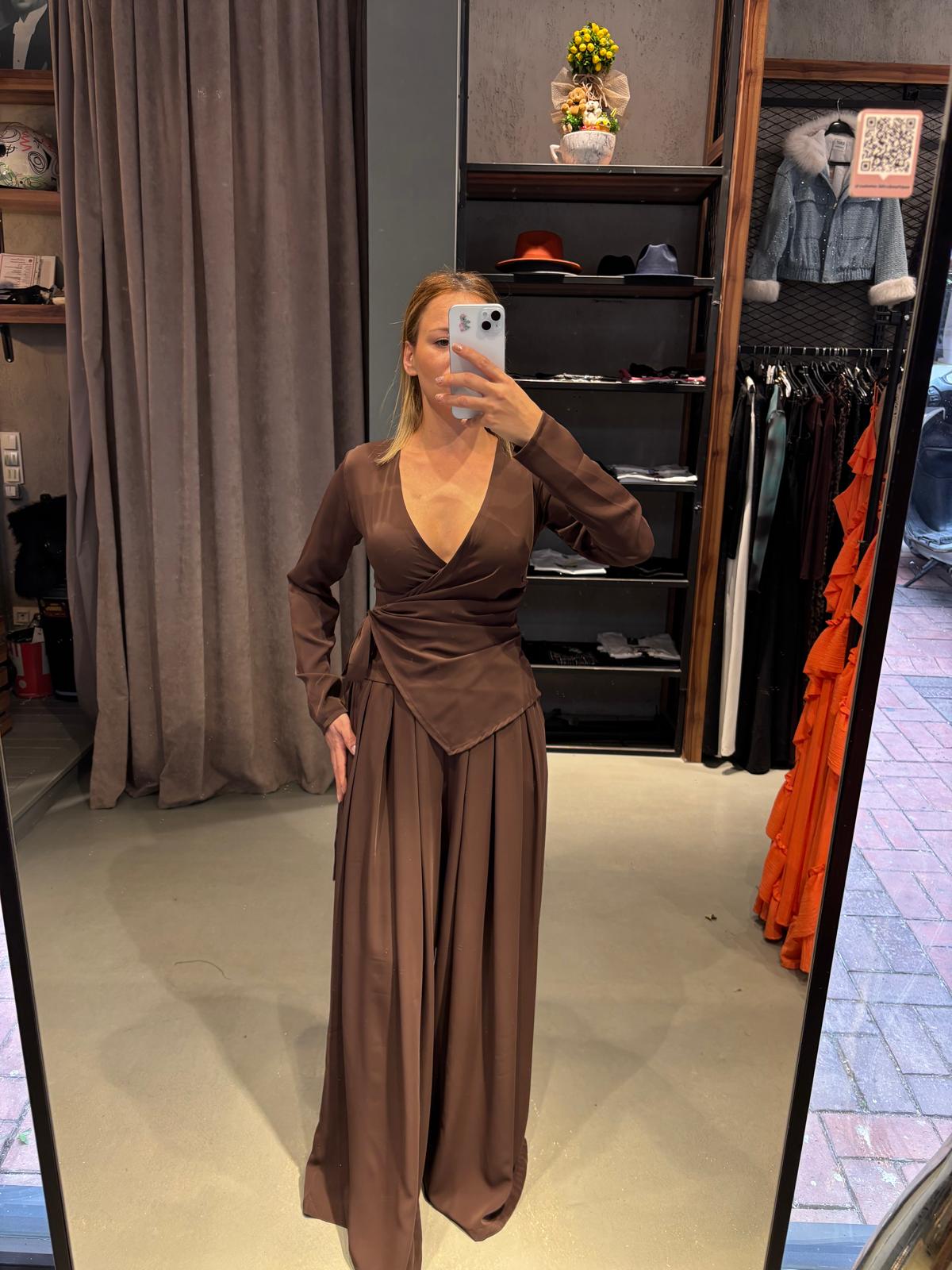 09763ac3-23e5-49ef-aa33-941a2bb3fd9d Parlak İkili Takım - Görsel 1